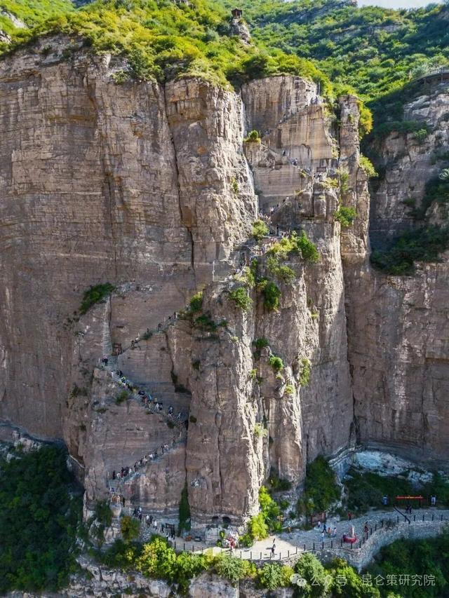 庄千慧：登龙门梯子崖