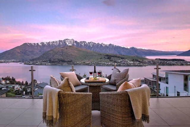 2026年春节出境游趋势：户外胜地新西兰、挪威跃升新宠，南欧海岸线热度狂飙