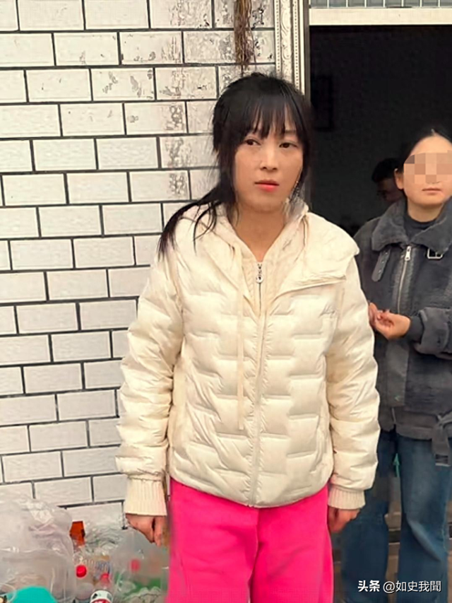 呆呆妹也没想到	，杀猪宴收官才1天， 一家人就走上了大衣哥的老路