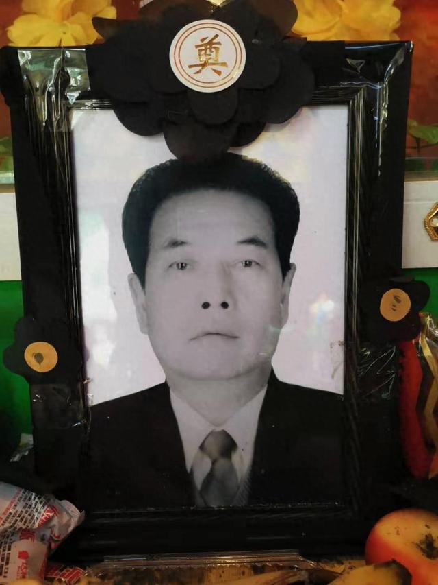 对老人去世哀思的诗句（沉痛哀悼岳父高万铎先生·诗词三首）