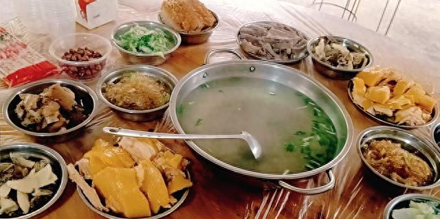 广西都安扣肉配料（国庆节来都安朋友家发圈）