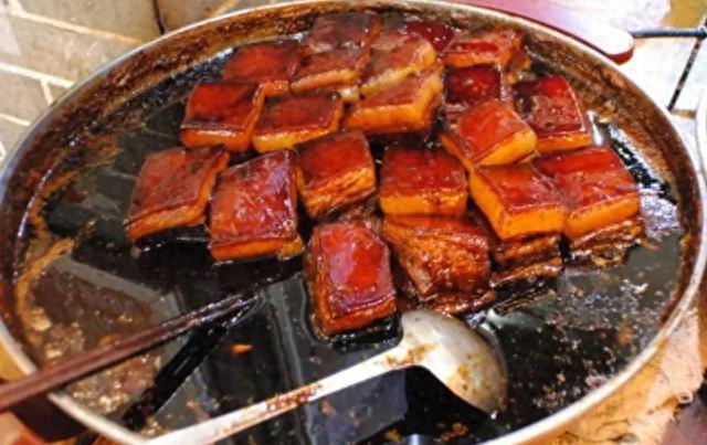 工地上食堂卤的肥肉卖的很快，为啥工人都喜欢吃肥肉？