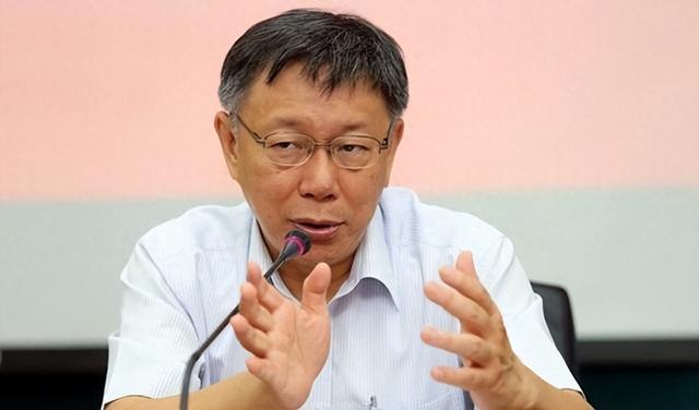 不装了，柯文哲和赖清德亮出真实的两岸主张，曾扬言要以武拒统！
