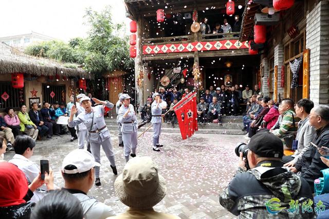 宕昌县哈达铺镇：沉浸式演出构建红色旅游“地标”
