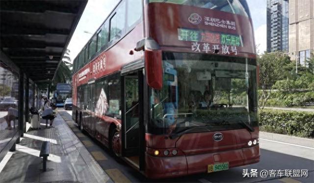1辆车串起N个网红打卡点，比亚迪双层观光巴士带你“深”临其境