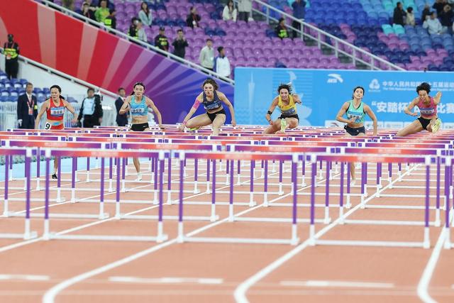 吴艳妮谈全运会决赛失金：这场比赛三人破13秒，对中国女子100米栏是个激励