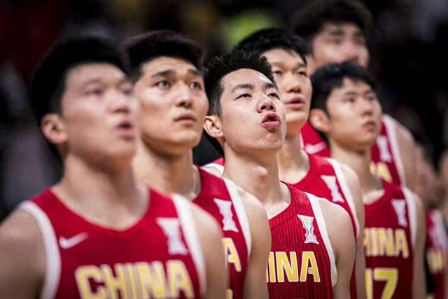 搏至无憾！中国男篮拼到最后一秒憾负澳大利亚，收获亚洲杯亚军！