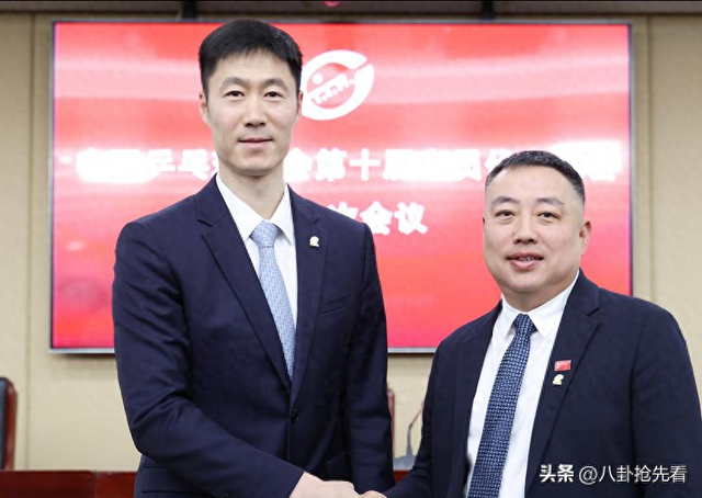 王励勤卸任，引起3大争议，樊振东被关注 孙颖莎王楚钦压力或变大