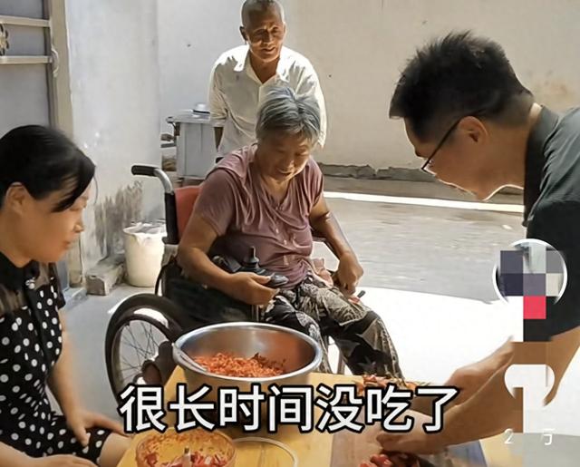 京城小二:娘家人拖一辈子，婆家人顶起来 网友：亲情能这么算吗？