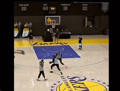 宣布了！退出NBA！打爆湖人全队的天才前锋