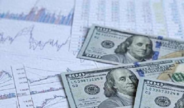 还剩6830亿，中国大幅抛美债，特朗普被指联六国对华不利	，帮凶全到齐