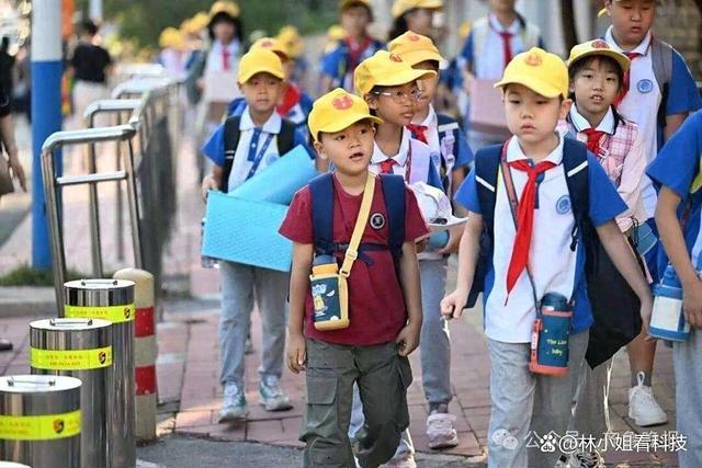 好听古风名字男生（小学生报到名字惊艳众人扶苏 知潼）