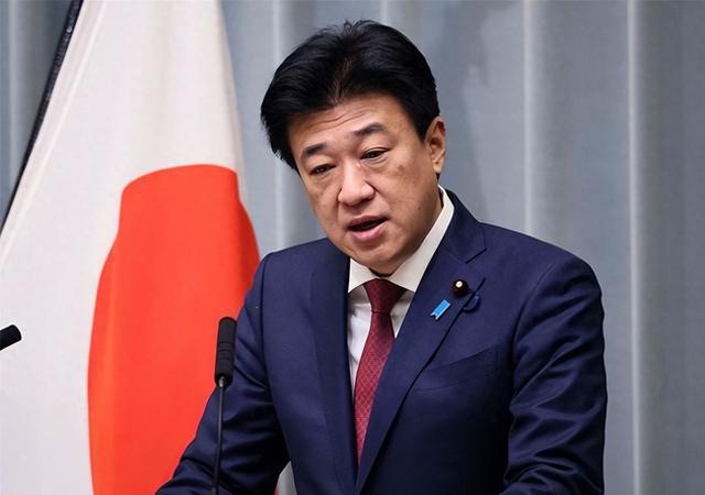 高市还没道歉，中日又出现新争端，日本通知中国，必须解释一件事