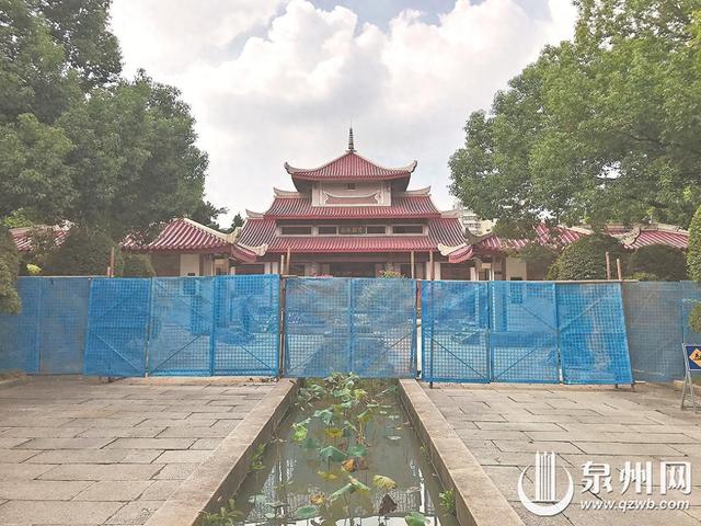 泉州市区东湖公园“星湖荷香”景点封闭施工改造
