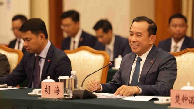 滇柬旅游交流座谈会昆明举行 共推“中柬旅游年”合作走深走实