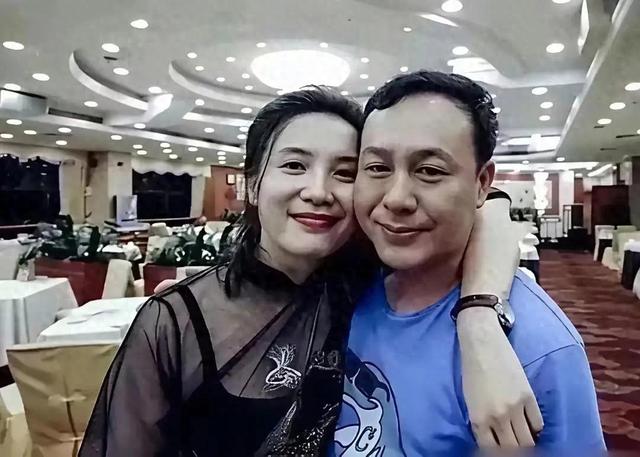 这张照片估计宋佳就算是出 20 万也想把它删掉吧