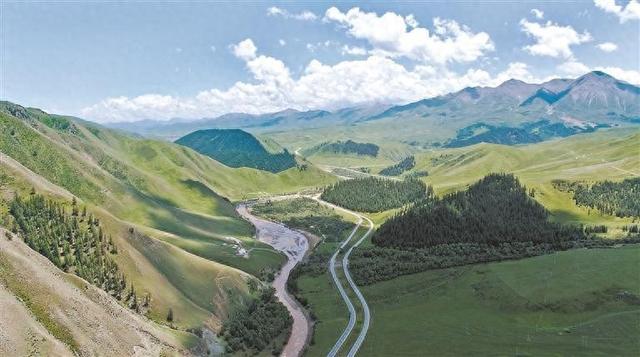 一条自驾路串起的高原美景