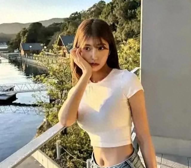 岛国竟然出了个美女神似高圆圆的超模，身材简直人间尤物