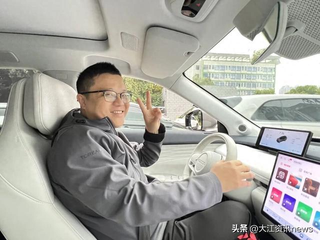 芜湖三组家庭，把“移动的家”开进秋天里！