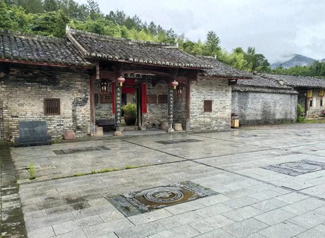 江西有一座古村落，风景优美、古色古香，宛如世外桃源