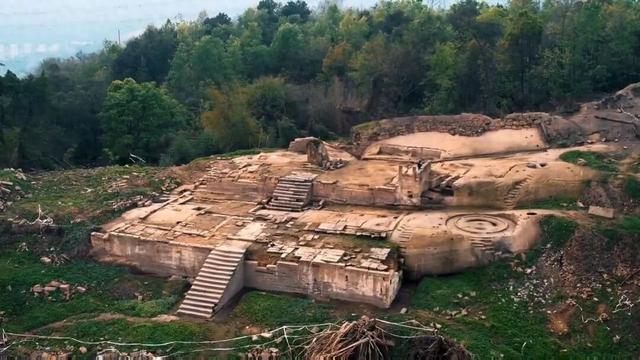 重庆北碚有座龙头山，山上有座400多年的明代老庙，叫“观音堂”