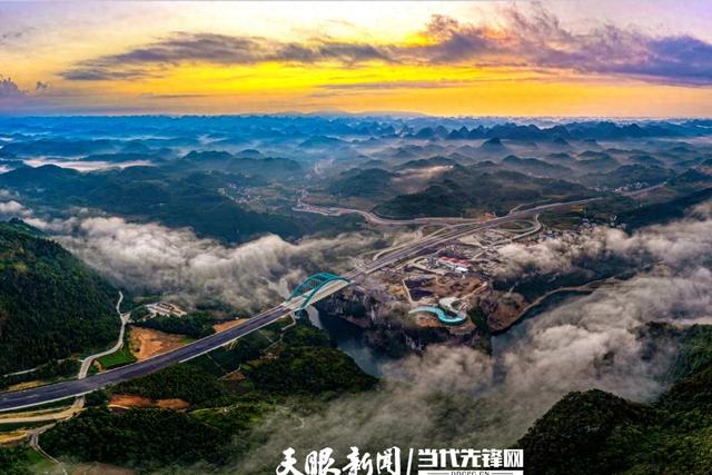 【贵平纵览】甲青服务区:飘带揽胜景 驿站串文旅