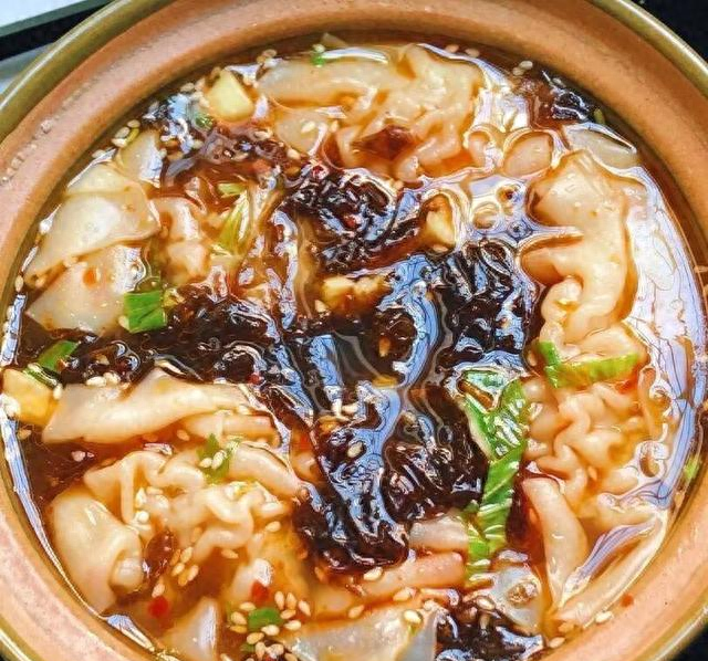 3分钟搞定神仙汤底，和馄饨饺子绝配！天寒地冻来一碗，舒服惨了！