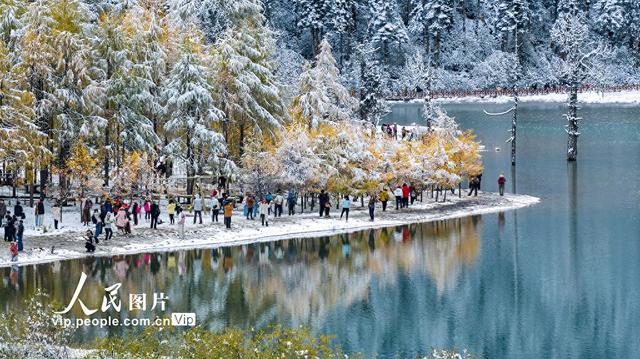 四川理县：毕棚沟秋景迷人