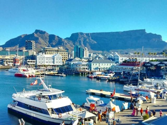 远离南非，旅游不要去南非！不信你问：蓝战非！