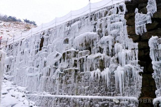 壮观！日照这里绝美冰瀑上线！