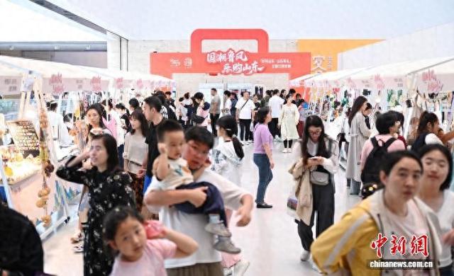 山东假日兴起“逛馆热” 多元业态引观众深度游