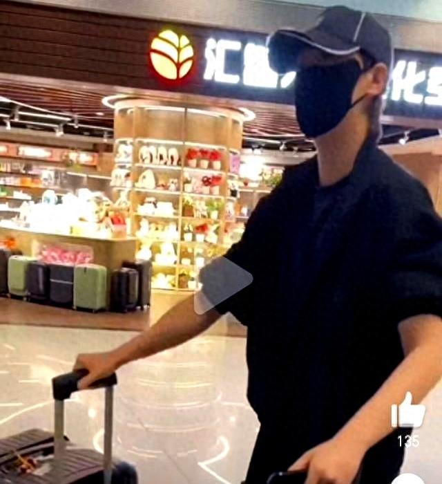 太辛苦！乒超结束当天，王曼昱连夜返回北京，开启新工作