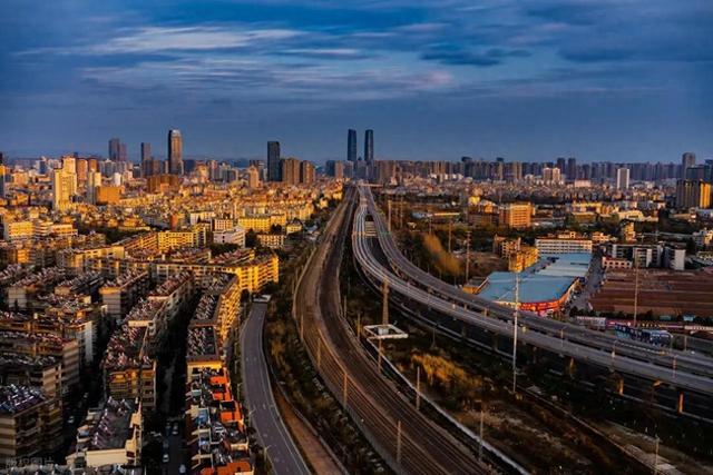 中国唯一没空调的城市，冬无严寒夏无酷暑，优美的景色令人向往