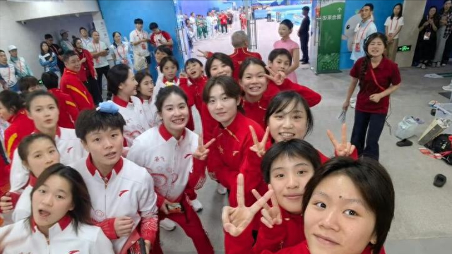 直到看到王伟莹“无奈透露”，才明白，原来婵宝魅力那么大