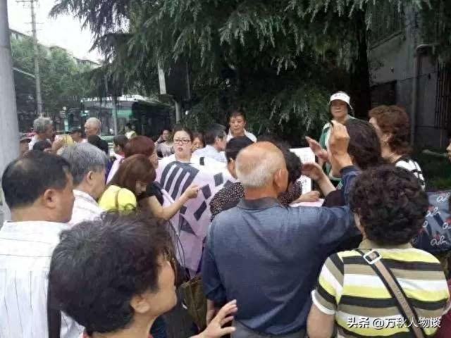 国产药企再爆雷！成本3元暴利100倍，专坑老年人，赶紧告诉家里人