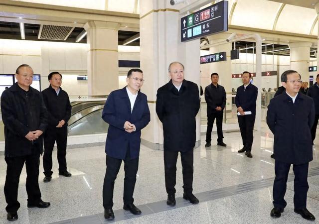 尹力、殷勇调研检查2025年重要民生实事项目落实和供暖保障工作