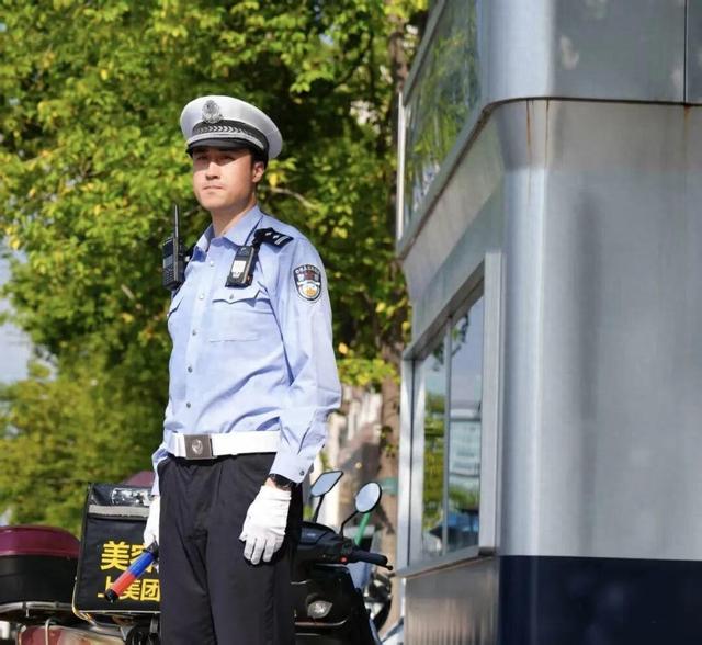 杭州1米99“大长腿”交警火了！本人回应：不要关注我，这群人更了不起