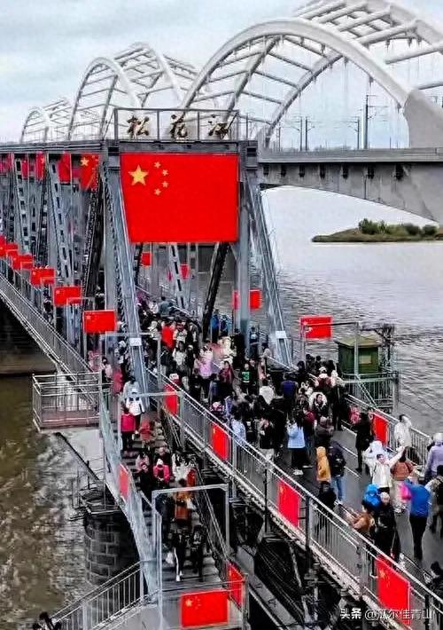 被低估的哈尔滨！靠“中国独一无二”美景+烟火气，火遍全球