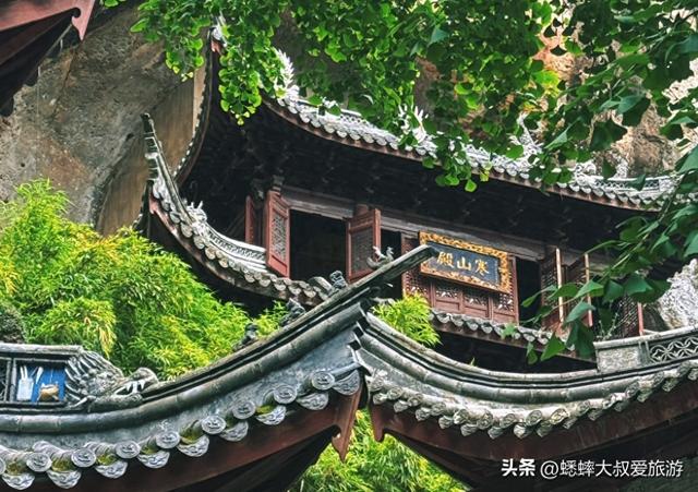 这座浙江千年古刹太震撼了，门票5元，藏在悬崖峭壁，一眼就爱上