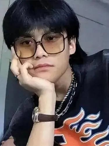 目前抖音粉丝最多是哪个（抖音网红粉丝量排行榜前十名前三毫无争议）