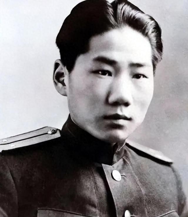 如果毛岸英不牺牲，毛主席会不会让他接班？历史早就给出了答案