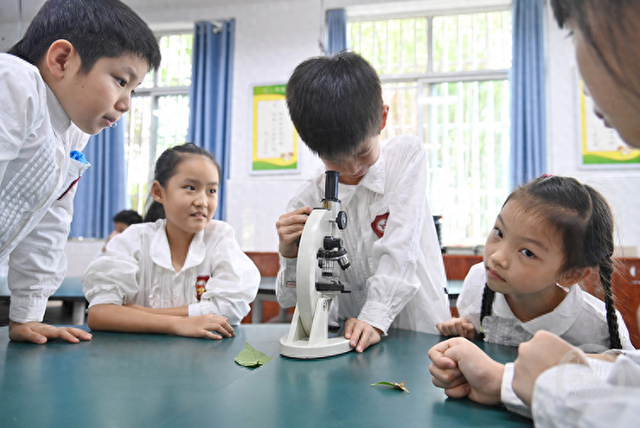 首个全国科普月 感受科学魅力