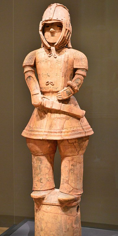 骆铠甲勇士垃圾桶（被称为铠甲届垃圾桶）