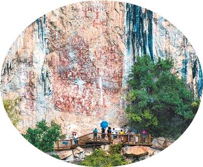 去广西看宁明花山岩画——“宝藏”变身“流动的风景”