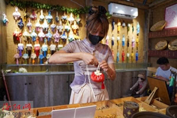 洛阳：推动“非遗+” 让传统文化绽放活力