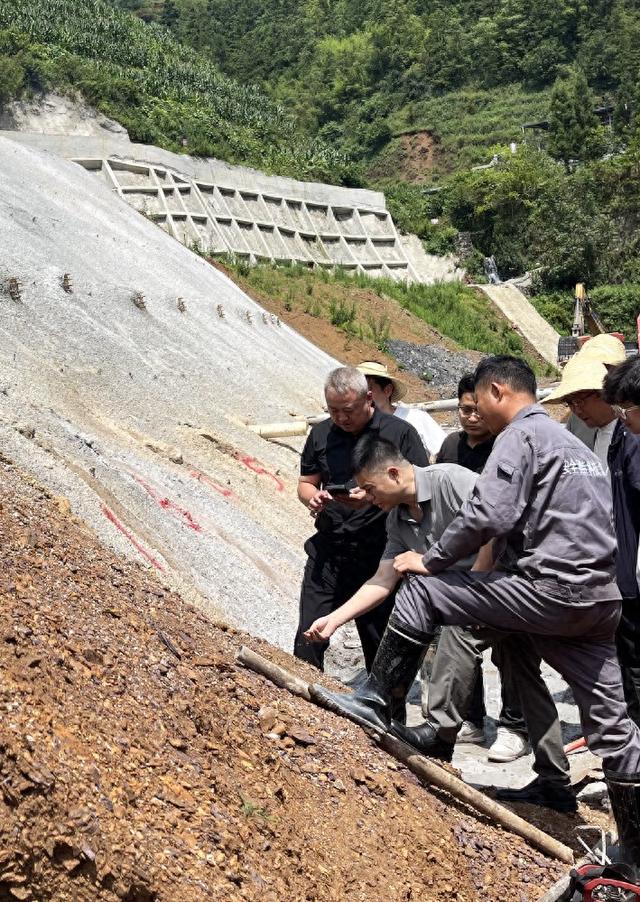 助力矿山安全高效开采！贵州理工学院科研成果成功转化，多项专利和技术作价1800万元落地企业