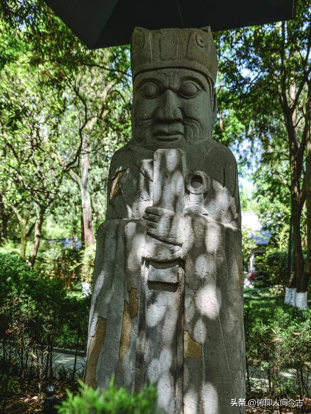 中国唯一一座地上帝王陵墓，超罕见！
