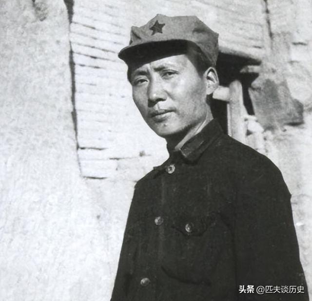 两万五千里长征，除了能力超凡的毛主席，谁能把红军带到陕北？