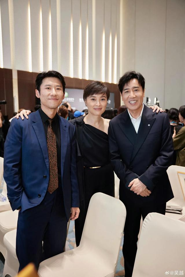 《沉默的荣耀》原来他们是夫妻，被于和伟带火，妻子漂亮孩子两岁