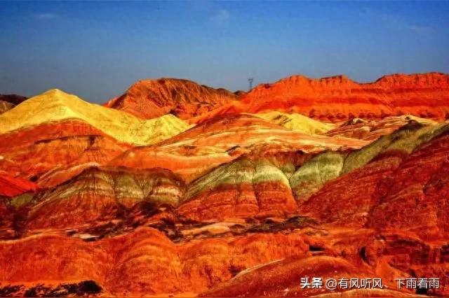甘肃张掖：七彩丹霞迎客来